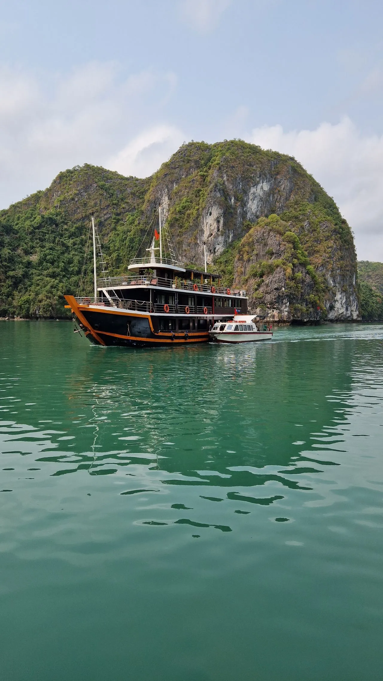 Hanoi, Ha Long Bay & Da Nang 6 Days 5 Nights