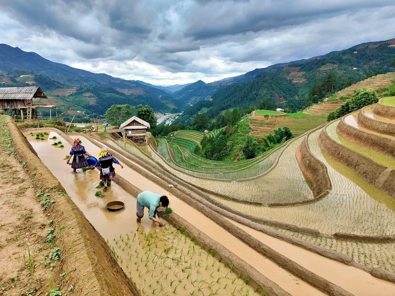 Vietnam Romance – Hanoi, Ha Long Bay, Da Nang & Hoi An 7 days 6 Nights